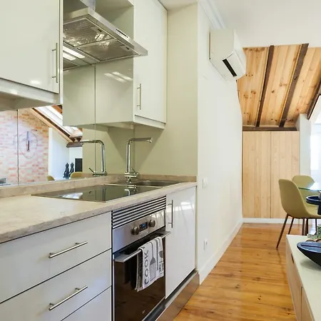 Bairrus - Principe Real/brick Apartment Lisbon